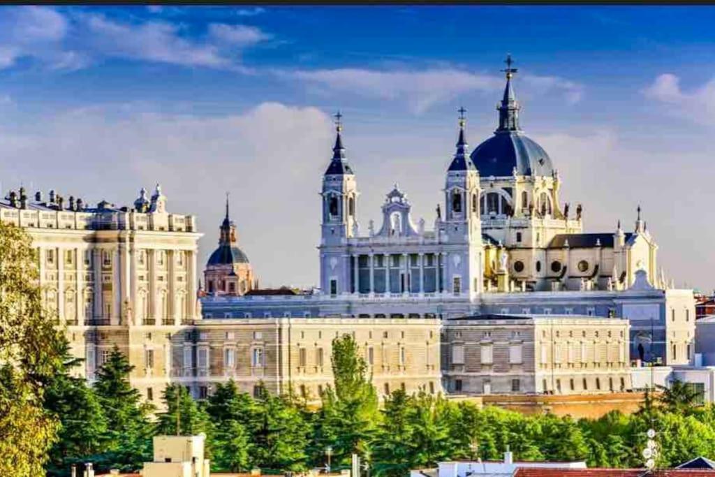 El Apartamento En Opera Palacio Real Madryt Zewnętrze zdjęcie